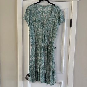 American Eagle Outfitters Green Floral Midi Dress